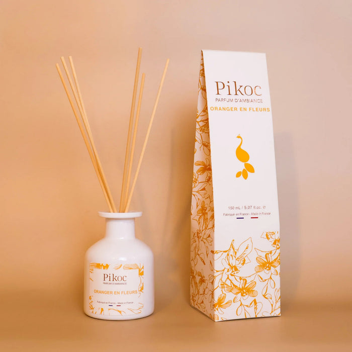 Parfum d’ambiance Pikoc Oranger en Fleurs, 150mL, posé avec son packaging